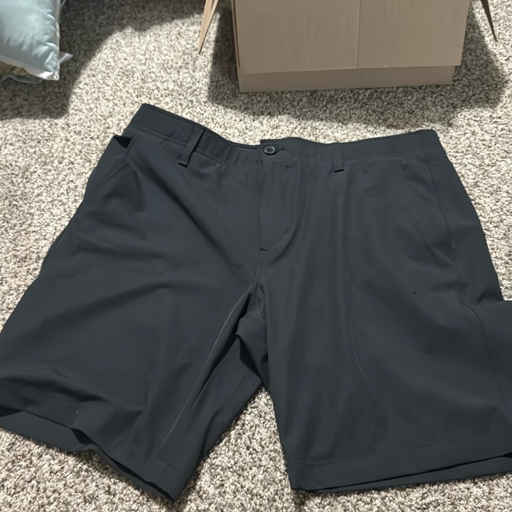 Under armour men shorts